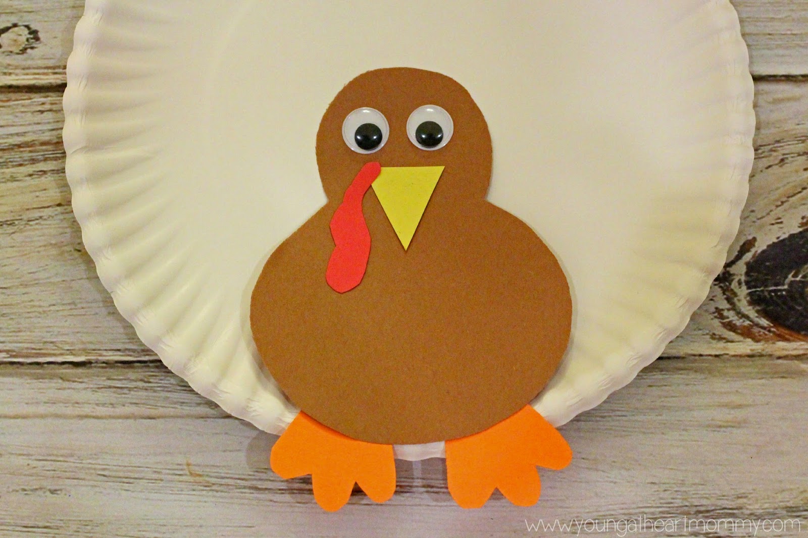 Paper Plate Feathered Turkey Craft